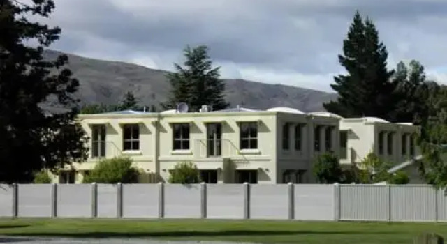 Lake Villas