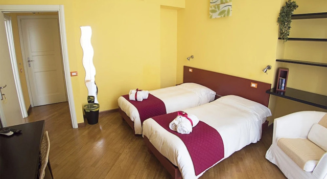 Четырёхместный семейный номер Standard с балконом Residenza Viani Guest House