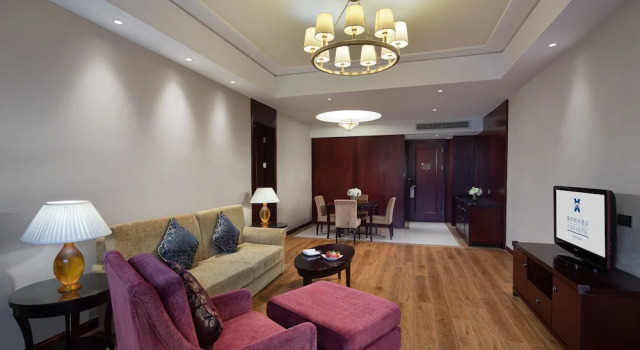Suite Deluxe C&D Hotel,Putian