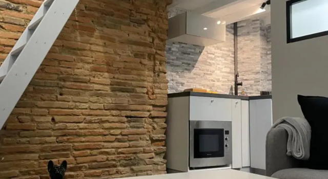Studio rénové, terrasse privative, 300m du Capitole, Забронировать Апартаменты/квартира Апартаменты Тулузы, рядом с Le Pont Neuf, Апартаменты/квартира