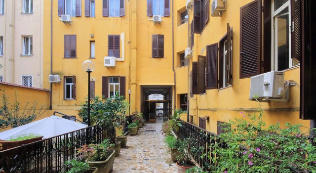 Coloseum apartments-St.John Lateran area, Забронировать Апартаменты/квартира Апартаменты Рима, рядом с Piazza San Giovanni in Laterano, Апартаменты/квартира