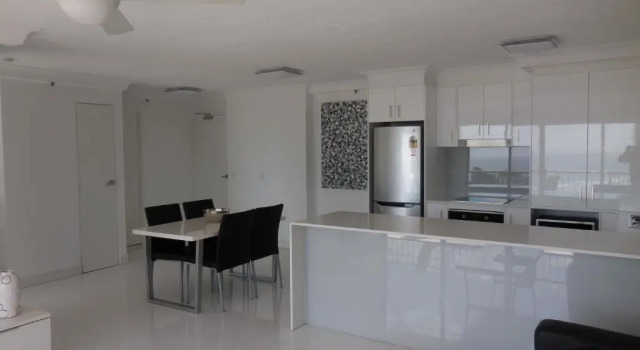 Апартаменты c 1 комнатой с видом на океан Surfers Century Oceanside Apartments