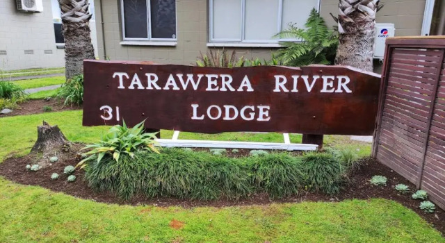 Tarawera River Lodge Motel, Забронировать Мотель Каверау регион Бей-оф-Пленти