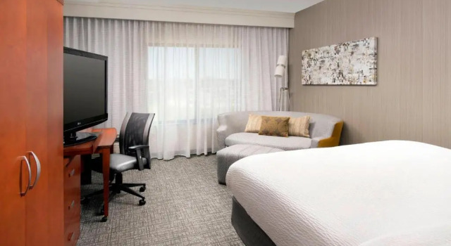 Номер Standard Courtyard by Marriott Lufkin