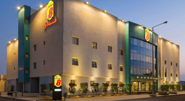 Super 8 by Wyndham Al Riyadh, Buchen Sie Hotel Riad 