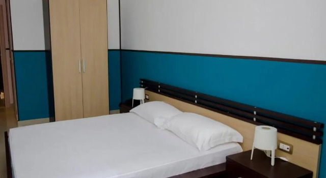 Hotel Vala, Rezerwuj Hotel Hotele w Durres County z parkingiem, Parking