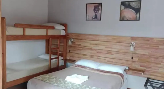 Hostería Montes, Book Hotel Hoteller i Misiones med parkering, Parkering