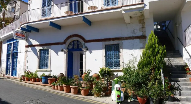 Elyssia Hotel