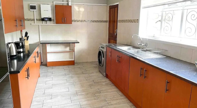 Коттедж Chic Modern House on Neasden - 2085