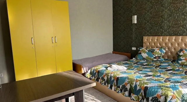 IT Hub Guesthouse, Reservar Casa de hóspedes Hotéis em Bisqueque com pequeno-almoço, Café da manhã