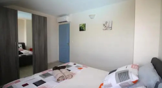 Appartement Ti Colibri en Centre Ville et sa citerne d eau potable, Prenota Appartamento Hotel a Grande-Terre con piscina, Piscina