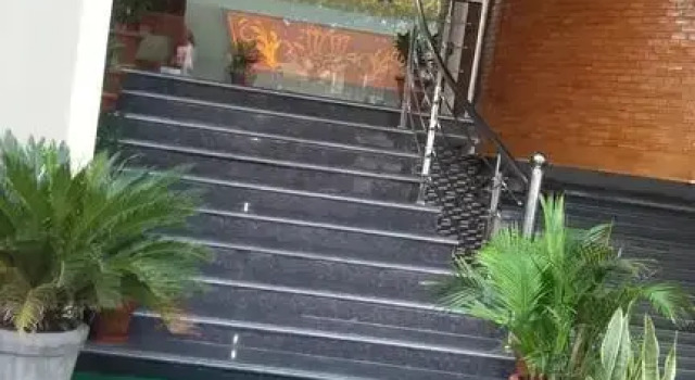 Hotel G3, Забронировать Отель Лакхнау штат Уттар-Прадеш, рядом с Вокзал Лакхнау