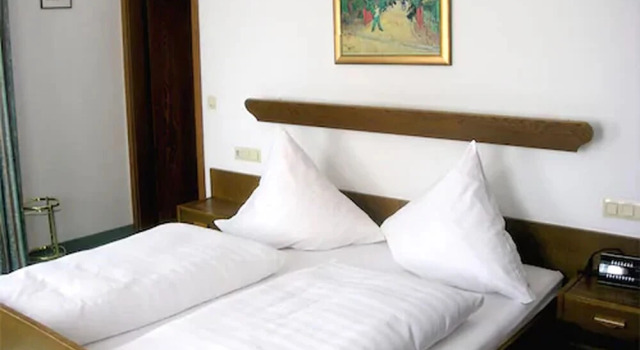 Номер Economy Hotel & Café Göller