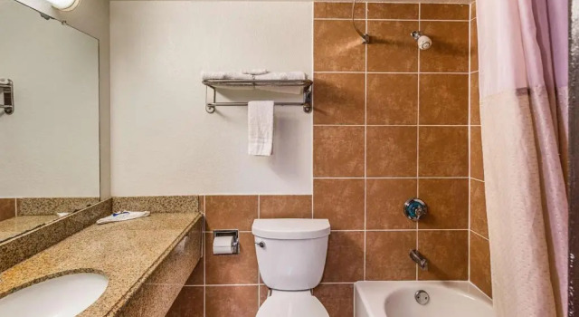 Четырёхместный номер Standard Motel 6-Lancaster, TX - DeSoto - Lancaster
