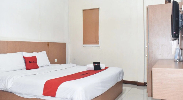 3G Home Stay by RedDoorz, Book Hotel Hotels in Sulawesi with Parking, Parking