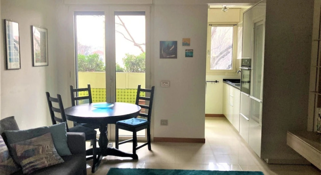 Borsa 1- Bright apartment with balcony, Забронировать Апартаменты/квартира Апартаменты Милана, рядом с Больница Нигуарда, Апартаменты/квартира