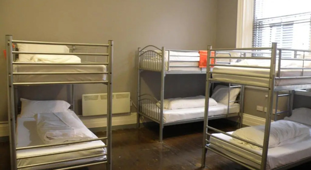 Кровать в общем номере (женский номер) Albatross Hostel