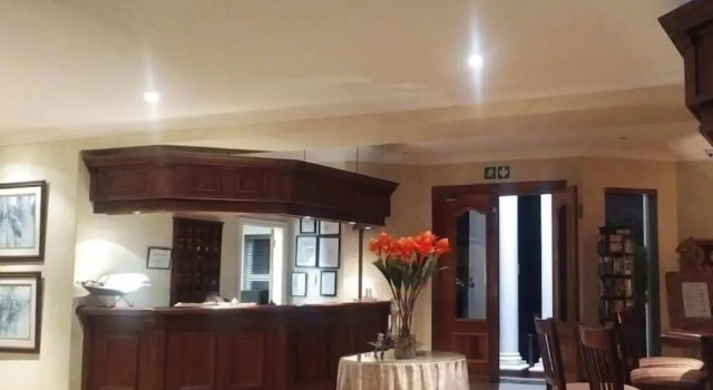 Kingfisher Lodge, Забронировать Гостевой дом Маунт-Эджком Durban North Coast