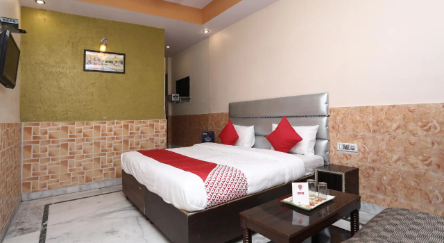 Collection O 12490 Hotel Paradise Plaza, Rezervovat Hotel Haridvár Uttarakhand
