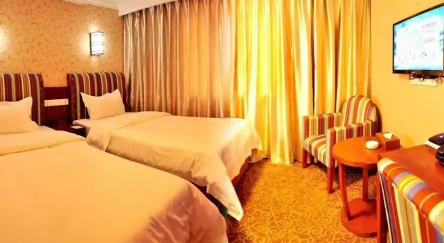 Theme Holiday Hotel, Prenota Hotel Hotel a Ngawa con parcheggio, Parcheggio