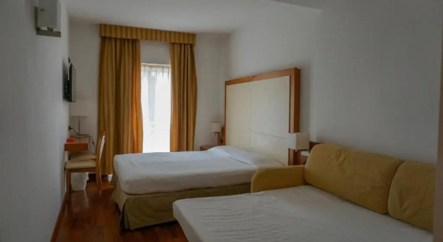 Четырёхместный номер Standard Hotel Mavino