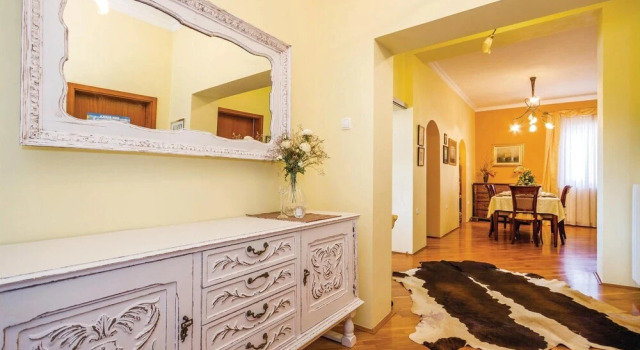 Amazing Home in Cavle With Wifi and 3 Bedrooms