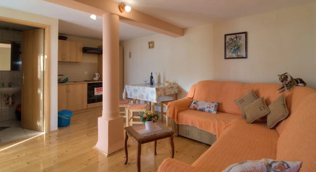 Holiday House, Book Hotel Stolac Lika-Senj County
