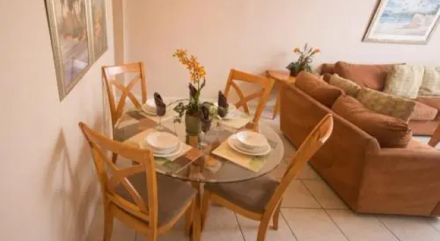Maria'S Regal Townhouse