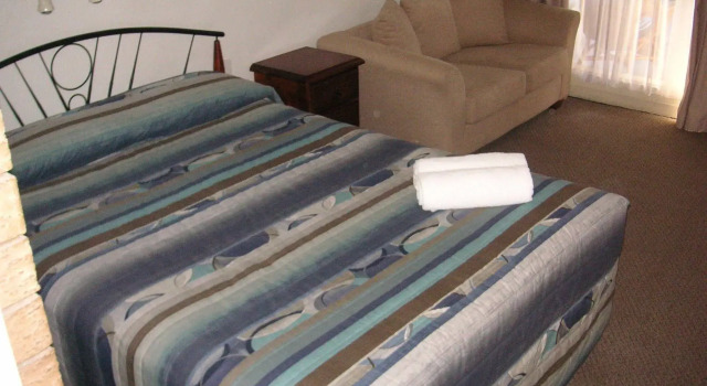 Warrina Inn Wodonga CBD, Book Hotel Wodonga Murray River