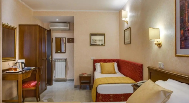Трёхместный номер Standard Hotel Silla