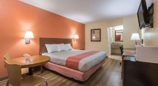 Rodeway Inn & Suites, Boek Hotel Hotels in Georgia met parkeren, Parkeren