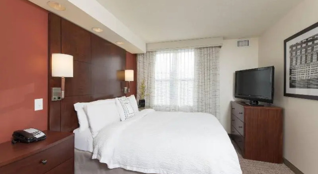 Четырёхместный люкс Residence Inn Marriott Moline