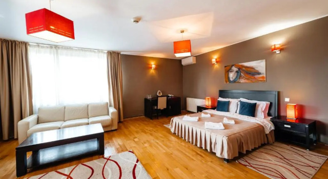Pension Casa Zanelor, Varaa Hotelli Cluj-Napoca 