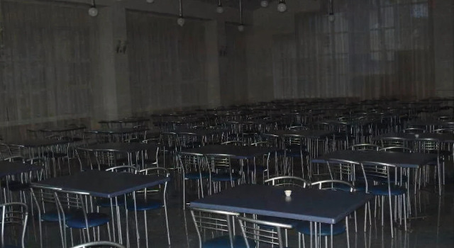Student Hostel of Tax University Block C, Book Hostel / Vandrerhjem Hoteller i Irpin med parkering, Parkering