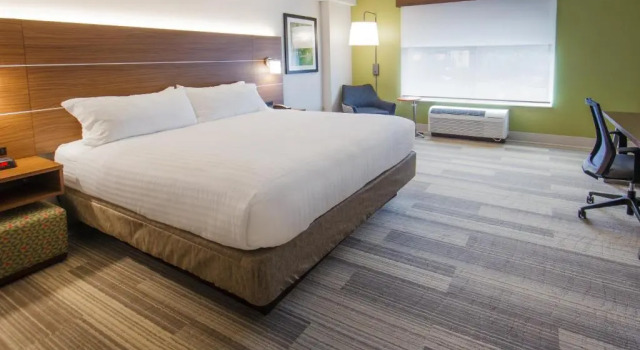 Люкс Deluxe Holiday Inn Express Gatlinburg Downtown by IHG