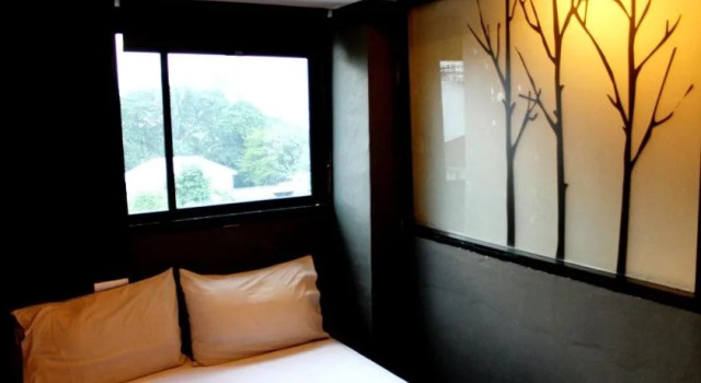 Rod Fai Fah Apartment