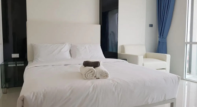 City Center Residence Deluxue Studio 712