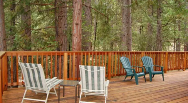 RedAwning Cabin #92 Weiss Hideaway