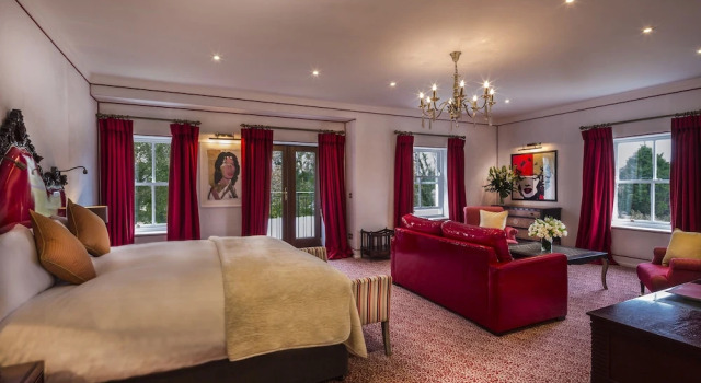 Полулюкс с видом на внутренний двор The Lodge at Ashford Castle