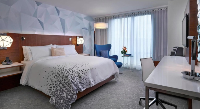 Renaissance Edmonton Airport Hotel, Boek Hotel Nisku Central Alberta