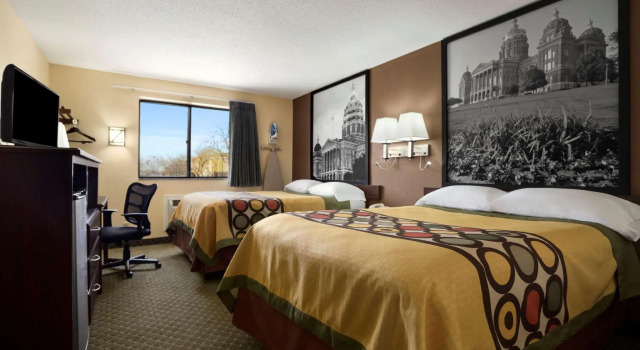 Четырёхместный номер Standard Super 8 by Wyndham Cedar Rapids