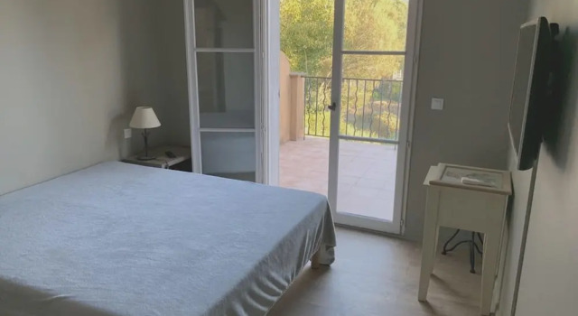 House With 2 Bedrooms in Grimaud, With Shared Pool and Furnished Garden - 1 km From the Beach