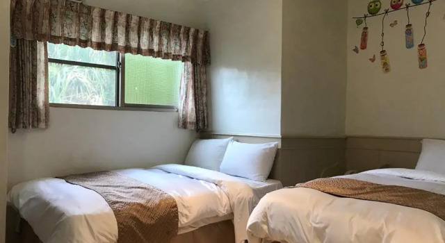 Camera Standard Minren Hotel