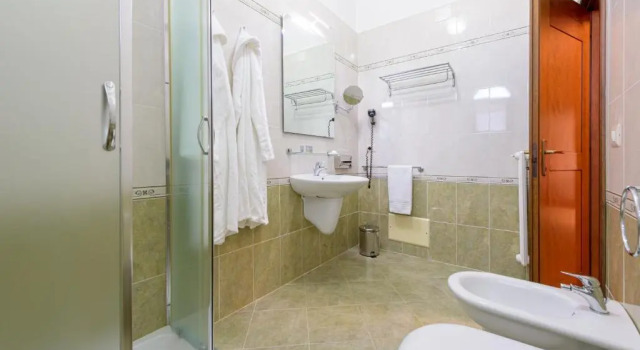 Трёхместный номер Standard Leone de Castris Wine Hotel