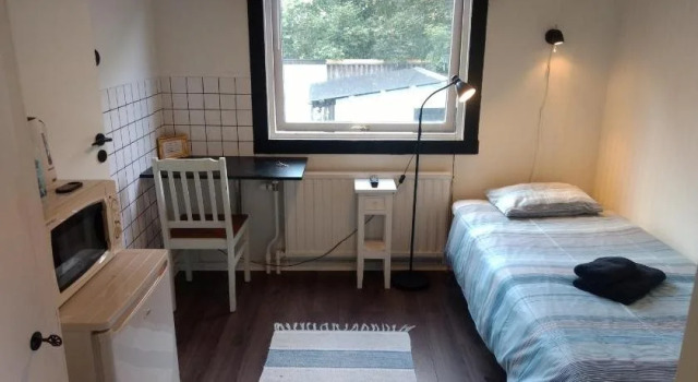 Gustav Bed & Kitchenette