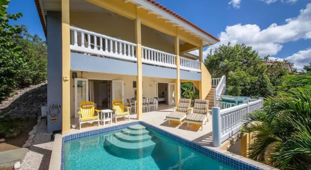 Tropical Twilight Haven Unwind in Style, Rezervovat Vila Chaty v St. Marie, Chalupa
