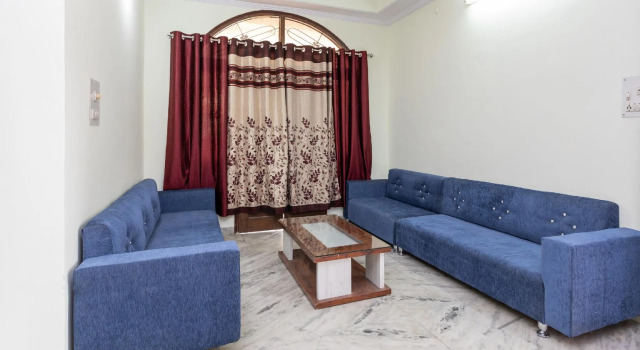 OYO 28865 Shubh Shree Guest House