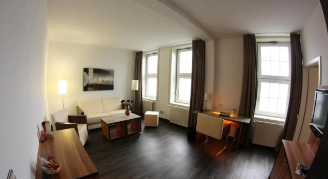 Двухместный люкс с видом на внутренний двор Hotel Goldene Krone