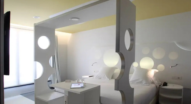 Номер Deluxe Room Mate Pau, Barcelona