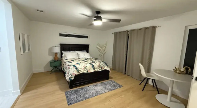 Коттедж Luxury AZURE beach villa at Galveston